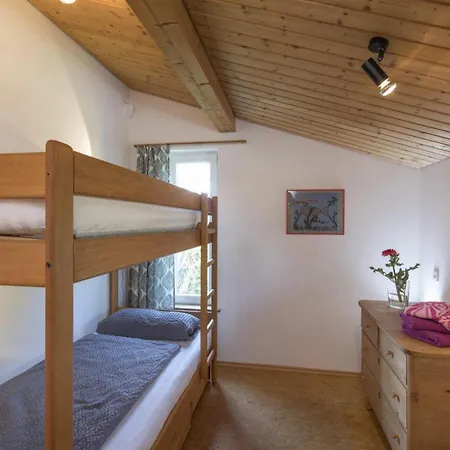 Dornstetten: Sonniges Design Haus: Kamin, Sauna, Hot Pot, Zaun 펜션 *