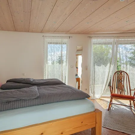 Dornstetten: Sonniges Design Haus: Kamin, Sauna, Hot Pot, Zaun 펜션