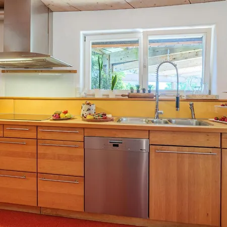 펜션 Dornstetten: Sonniges Design Haus: Kamin, Sauna, Hot Pot, Zaun Dornstetten